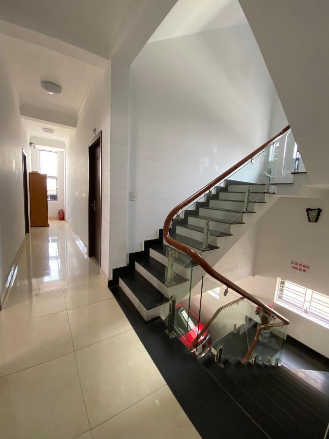 Nhà nghỉ Mạnh Bình Hai Phong Esterno foto
