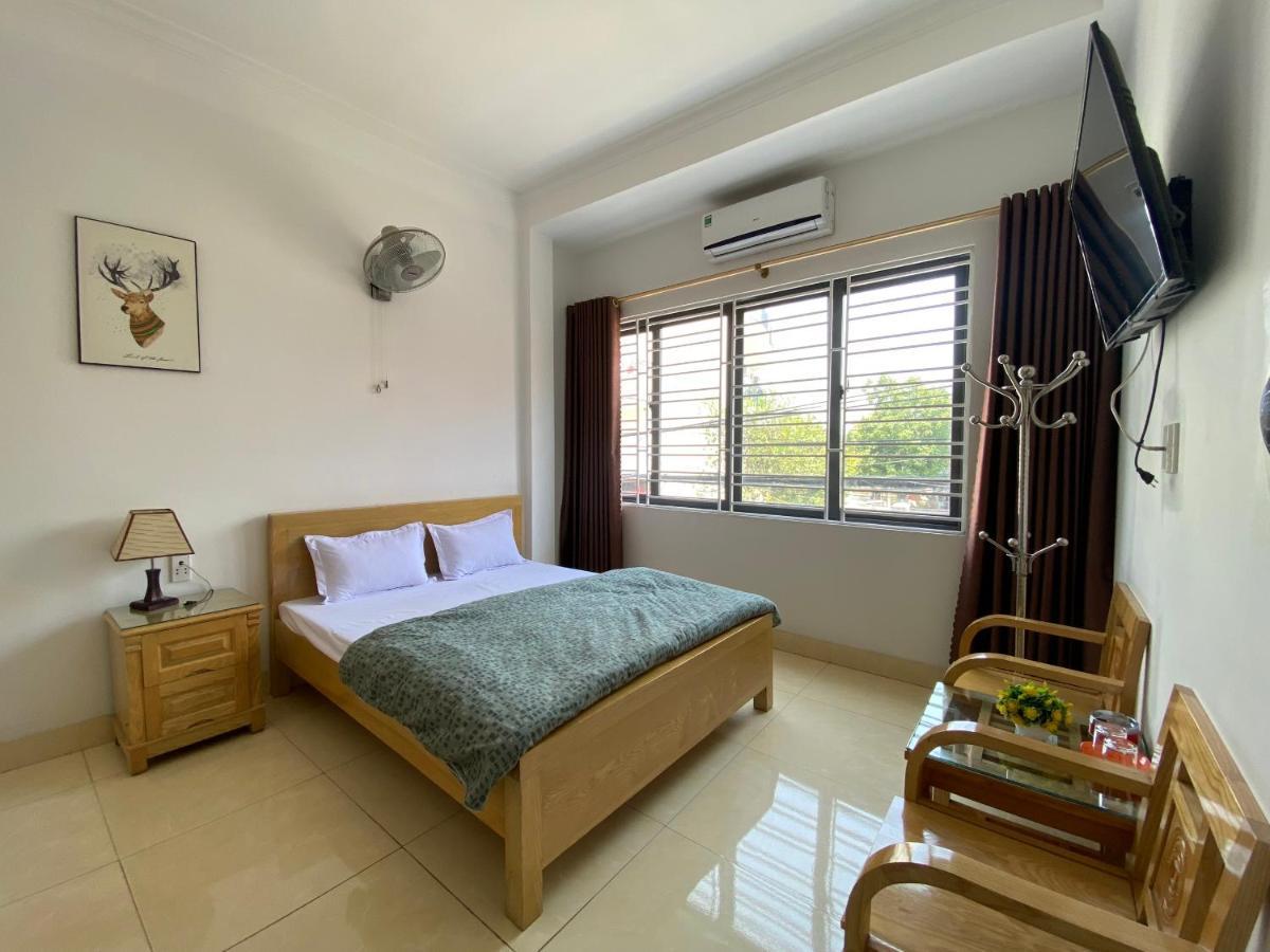 Nhà nghỉ Mạnh Bình Hai Phong Esterno foto